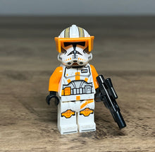 Load image into Gallery viewer, Official LEGO Minifigure: Phase 2 Commander Cody
