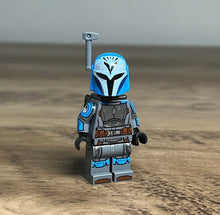 Load image into Gallery viewer, Official LEGO Minifigure: Bo Katan - Printed Arms
