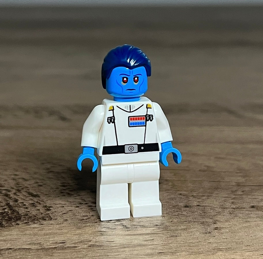Official LEGO Minifigure: Grand Admiral Thrawn