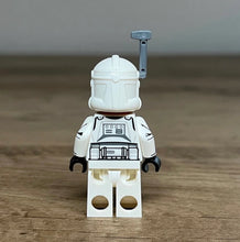 Load image into Gallery viewer, Official LEGO Minifigure: Phase 2 Captain Rex
