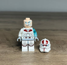 Load image into Gallery viewer, Official LEGO Minifigure: Jek-14 with Clone Helmet
