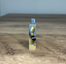Load image into Gallery viewer, LEGO SW Custom Minifigure: Sabine Wren Replacement Body
