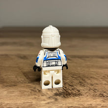 Load image into Gallery viewer, LEGO SW Custom Minifigure: Phase 2 Kix
