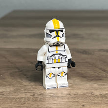 Load image into Gallery viewer, LEGO SW Custom Minifigure: 327th Clone Trooper
