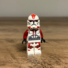 Load image into Gallery viewer, LEGO SW Custom Minifigure: Anaxes Clone Trooper
