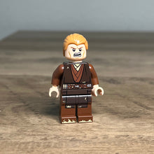 Load image into Gallery viewer, LEGO SW Custom Minifigure: Sandy Apprentice Anakin
