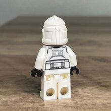 Load image into Gallery viewer, LEGO SW Custom Minifigure: 327th Clone Trooper
