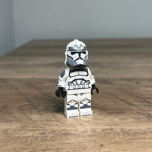 Load image into Gallery viewer, LEGO SW Custom Minifigure: Phase 2 Sinker
