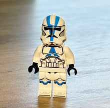 Load image into Gallery viewer, Official LEGO Minifigure: 501st Legion Clone Trooper
