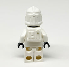 Load image into Gallery viewer, Clone Trooper Accessory: Snow Back Pack
